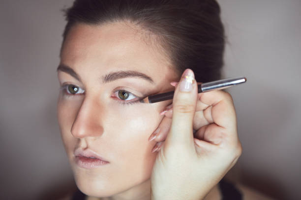  Beginner-friendly winged eyeliner tutorial with easy steps
